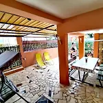 Emy Apartment *