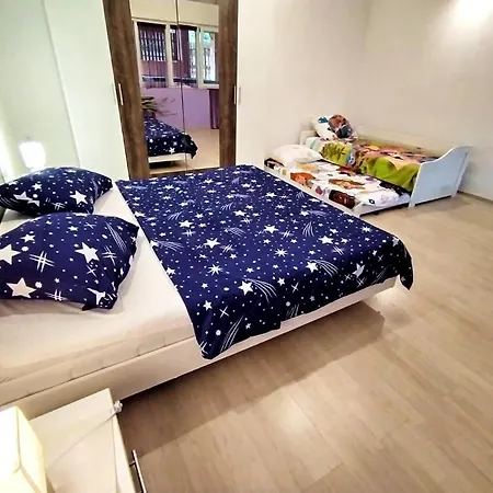 Emy Apartment *